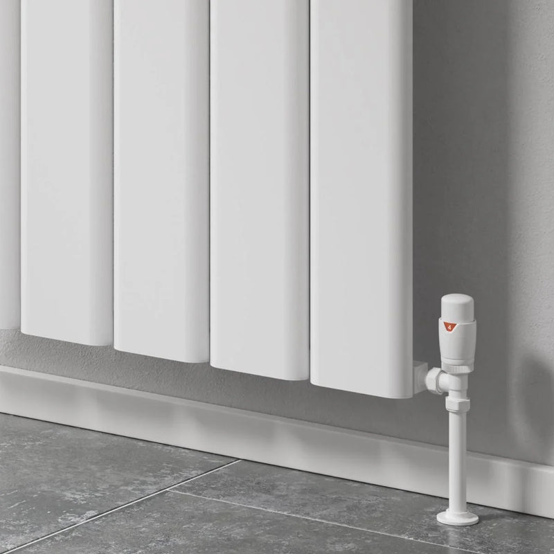 Reina Caldaro Vertical White — closeup 2