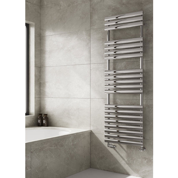 Reina Helin Vertical Heated Stainless Steel Radiator